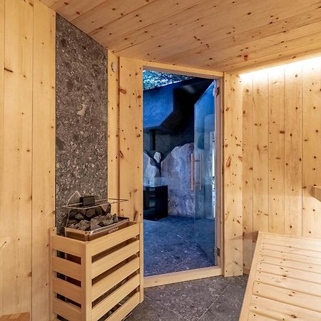 Chalet Elisabeth Dolomites Alpin & Charme Selva di Val Gardena Exterior photo