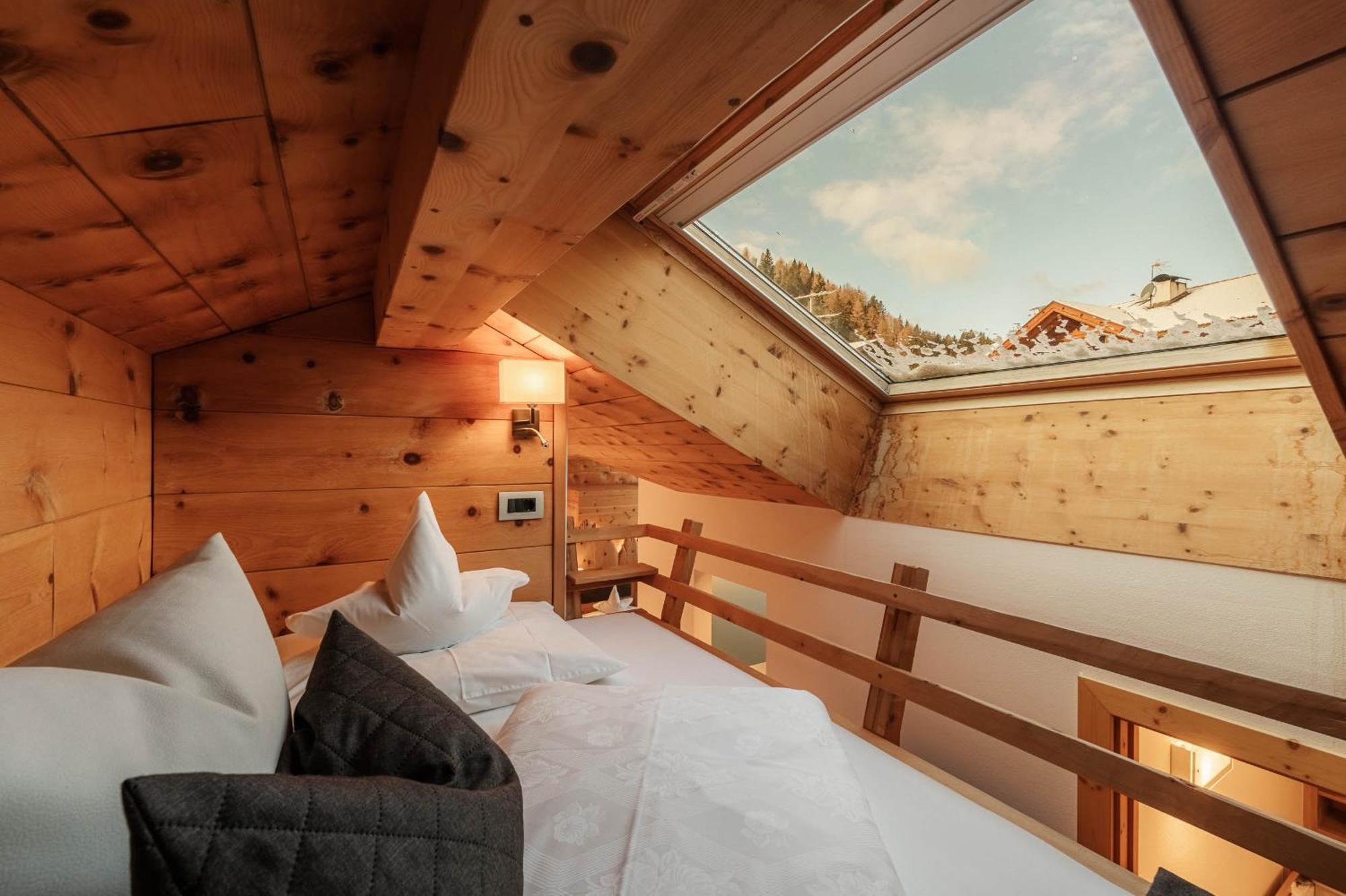 Chalet Elisabeth Dolomites Alpin & Charme Selva di Val Gardena Exterior photo